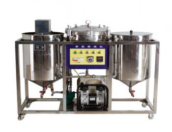 小型（xíng）食用油精煉機